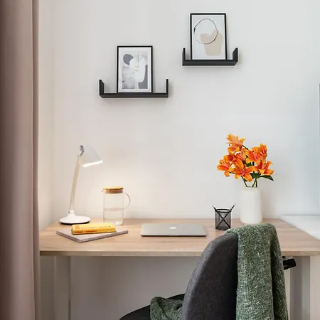 Days - One Bedroom With Workspace And Netflix Appartement Prague